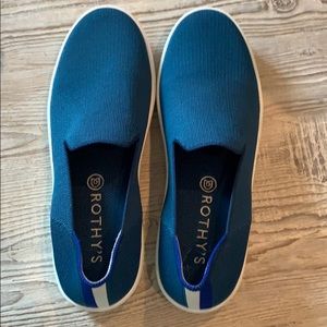 Never worn Rothys size 9
